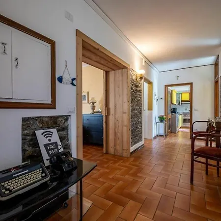 Ground Floor- Pet Friendly Stay-private Garden-parking-lake View - Bike Friendly House Apartment